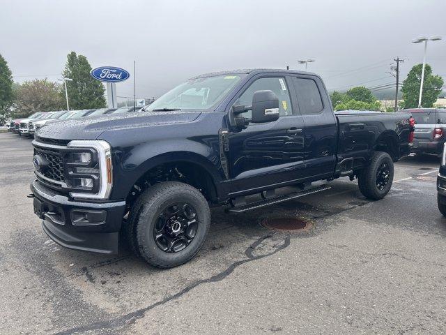 new 2025 Ford F-350 car, priced at $59,335