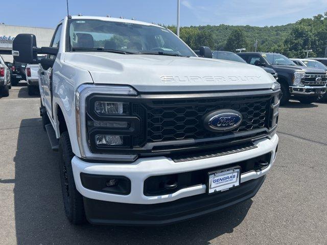 new 2025 Ford F-350 car, priced at $54,066