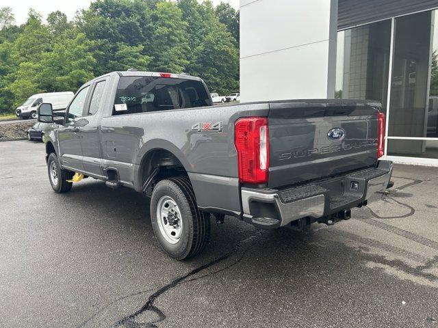 new 2025 Ford F-250 car, priced at $64,160