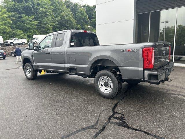 new 2025 Ford F-250 car, priced at $58,110