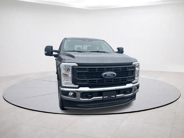 new 2025 Ford F-250 car, priced at $58,110