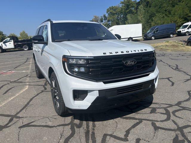 new 2025 Ford Expedition car, priced at $83,490