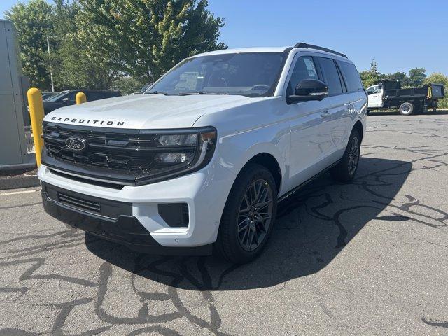 new 2025 Ford Expedition car, priced at $83,490