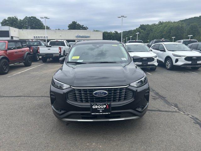 new 2025 Ford Escape car, priced at $28,385