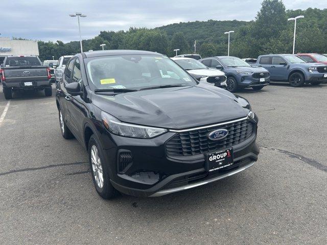 new 2025 Ford Escape car, priced at $28,385