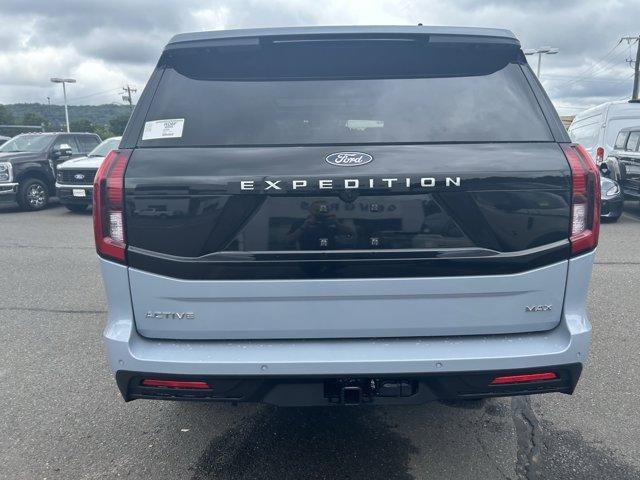 new 2025 Ford Expedition Max car, priced at $75,925