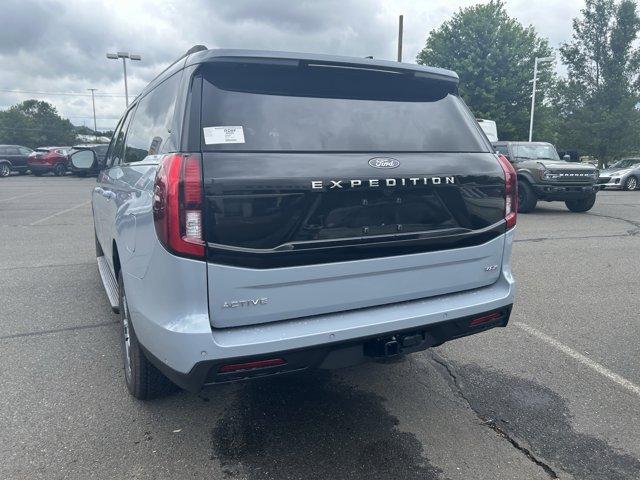 new 2025 Ford Expedition Max car, priced at $75,925