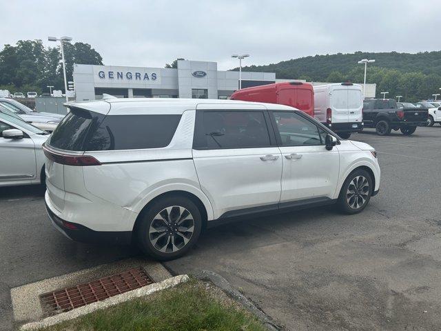 used 2023 Kia Carnival car, priced at $33,990