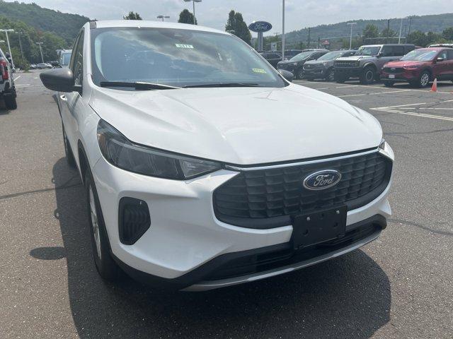 new 2025 Ford Escape car, priced at $33,040