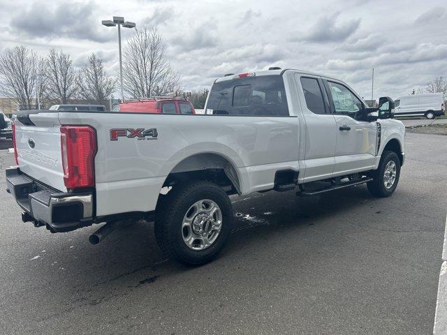 new 2025 Ford F-350 car, priced at $62,320