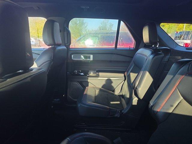 used 2022 Ford Explorer car, priced at $35,124