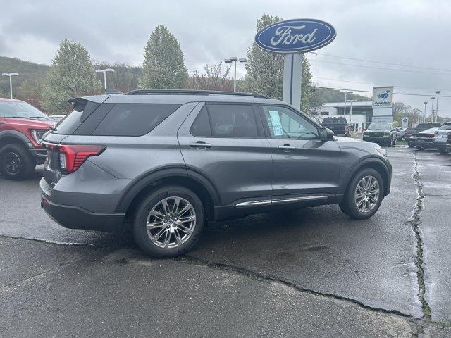 new 2025 Ford Explorer car, priced at $49,960