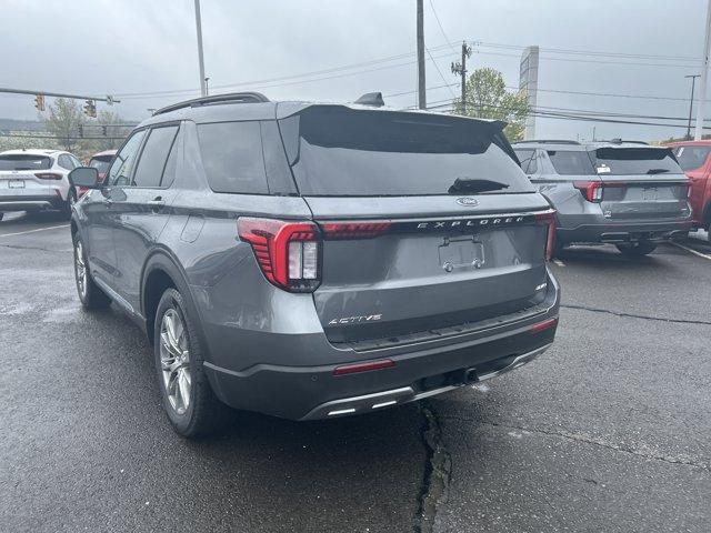 new 2025 Ford Explorer car, priced at $49,960