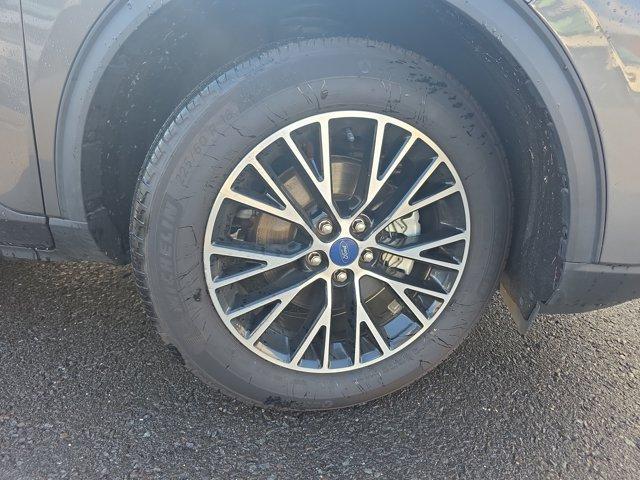 used 2022 Ford Escape PHEV car, priced at $21,900