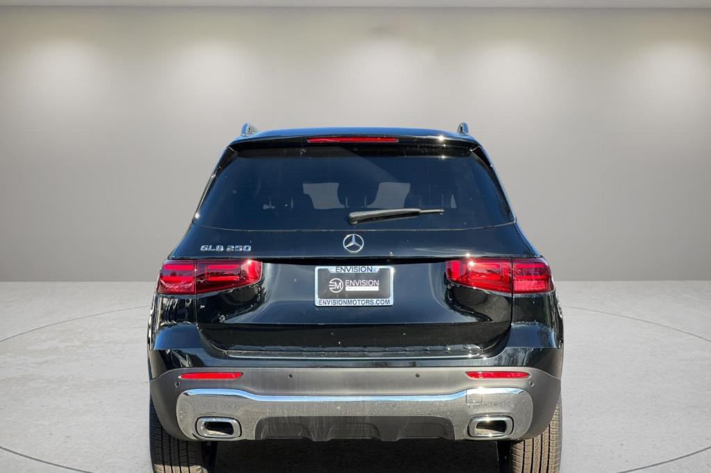 new 2025 Mercedes-Benz GLB 250 car, priced at $49,590