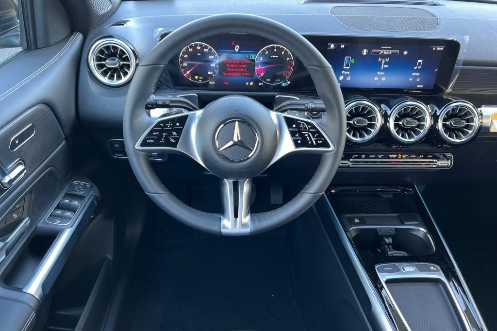 new 2025 Mercedes-Benz GLB 250 car, priced at $49,590