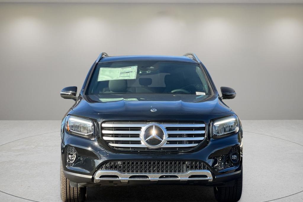 new 2025 Mercedes-Benz GLB 250 car, priced at $49,590