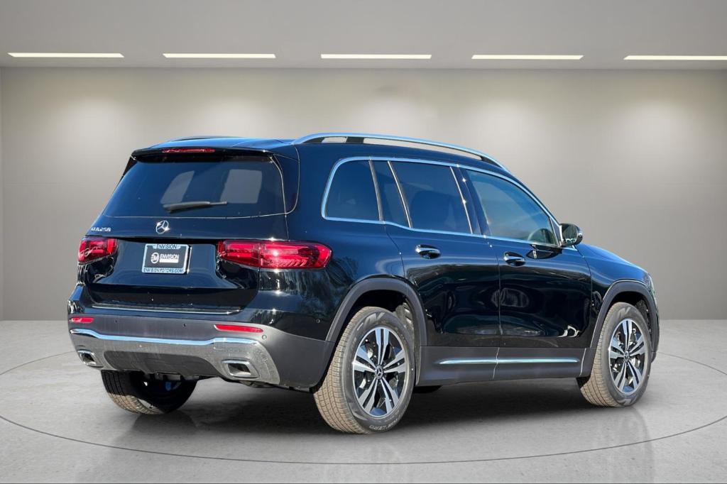 new 2025 Mercedes-Benz GLB 250 car, priced at $49,590