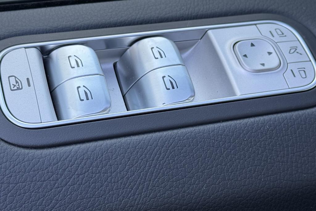 new 2025 Mercedes-Benz G-Class car, priced at $160,385