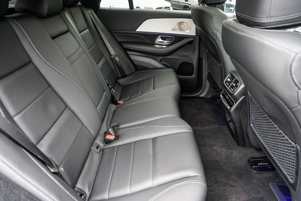 new 2026 Mercedes-Benz GLE 450 car, priced at $83,410