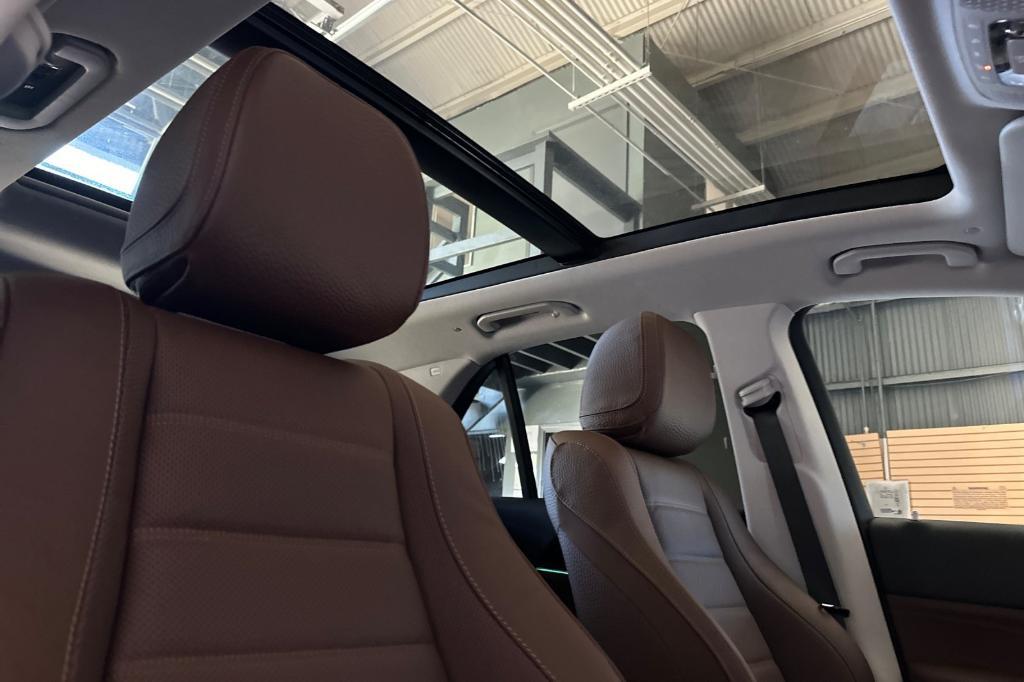 new 2025 Mercedes-Benz GLE 350 car, priced at $80,440