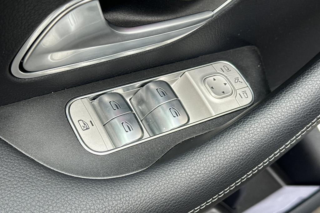 used 2025 Mercedes-Benz GLE 450e car, priced at $60,390