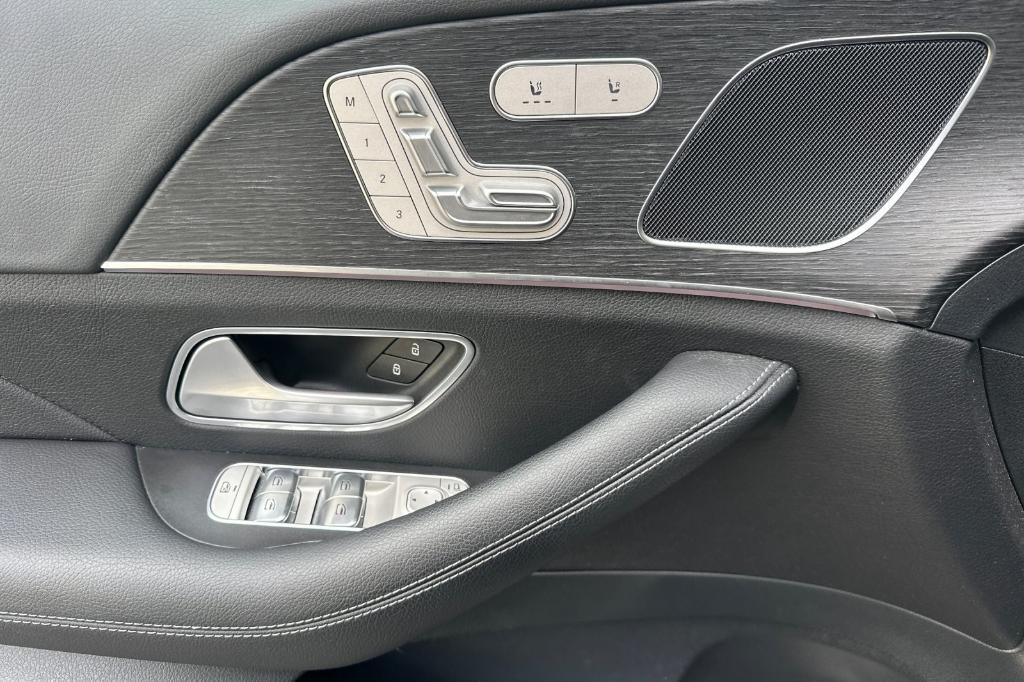 used 2025 Mercedes-Benz GLE 450e car, priced at $60,390