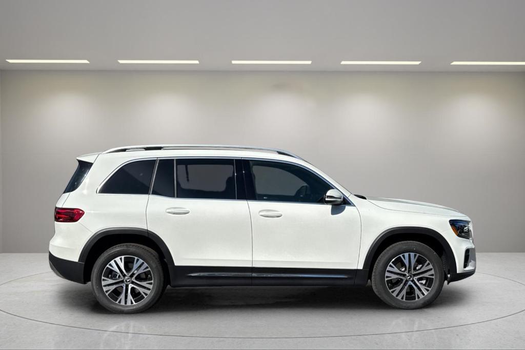new 2026 Mercedes-Benz GLB 250 car, priced at $48,390