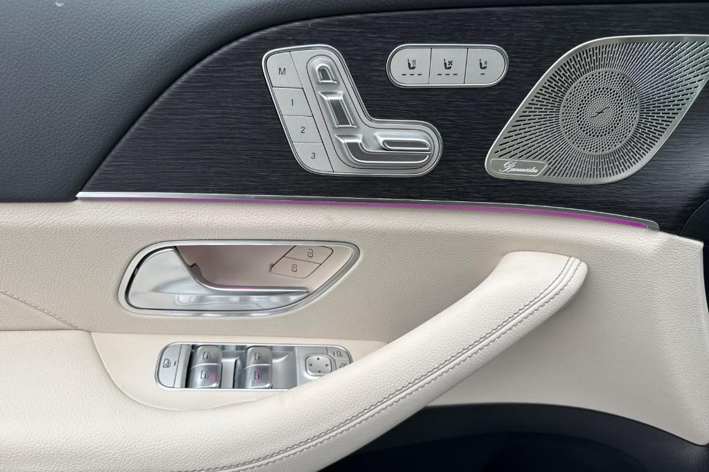 new 2026 Mercedes-Benz GLS 450 car, priced at $96,435