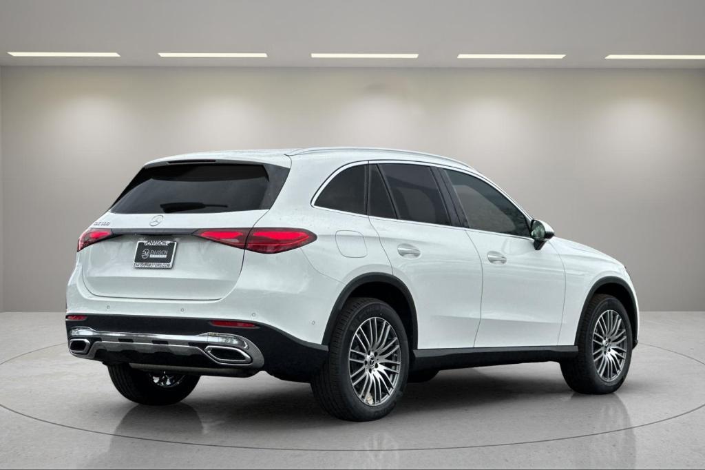 new 2025 Mercedes-Benz GLC 300 car, priced at $51,035