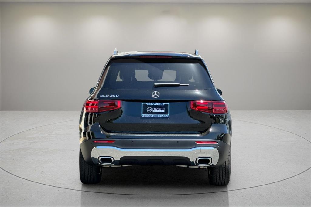 used 2024 Mercedes-Benz GLB 250 car, priced at $37,777