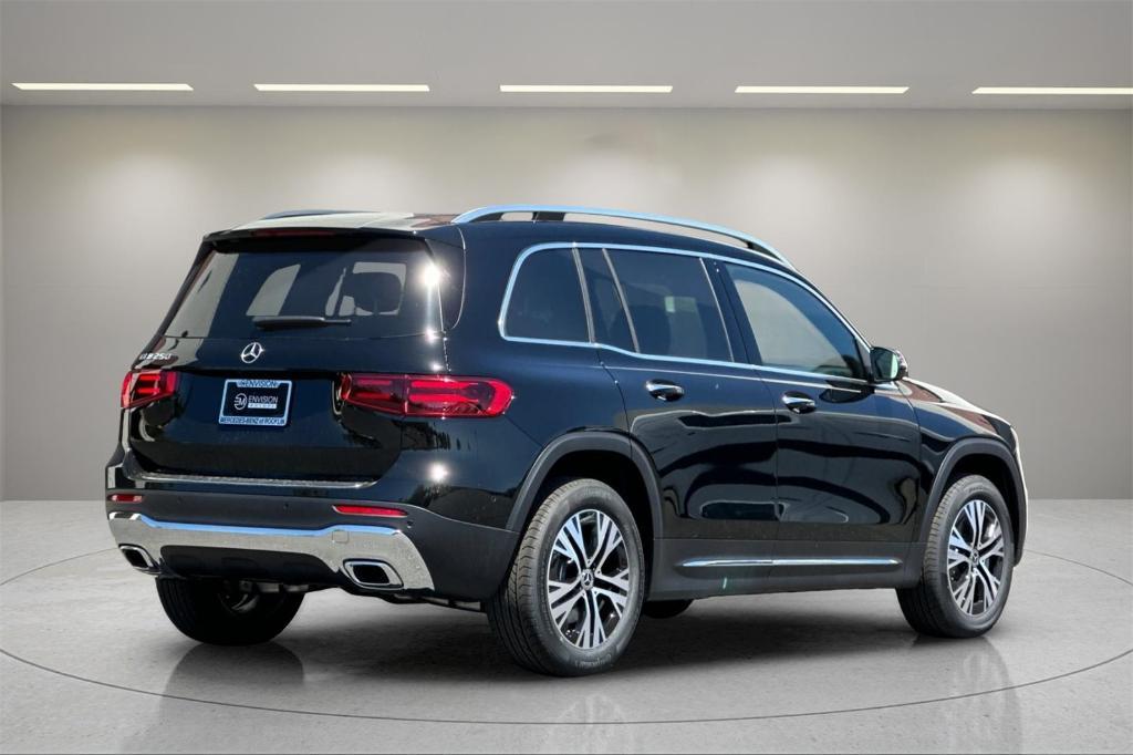 used 2024 Mercedes-Benz GLB 250 car, priced at $37,777