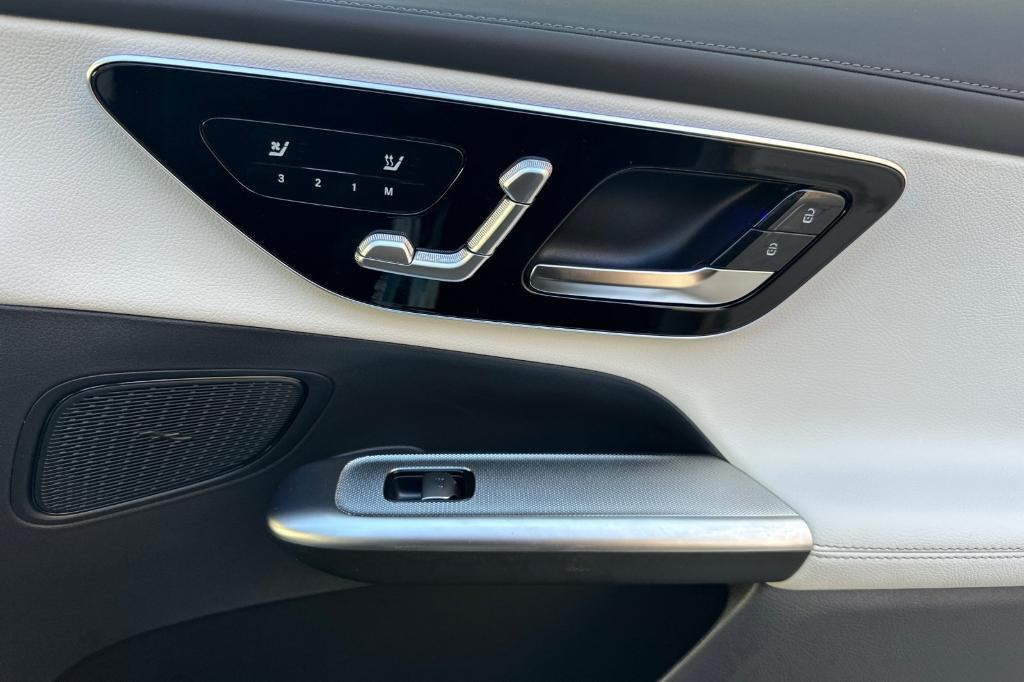 new 2026 Mercedes-Benz GLC 300 car, priced at $59,135