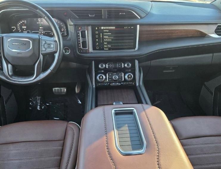 used 2023 GMC Yukon car, priced at $77,990