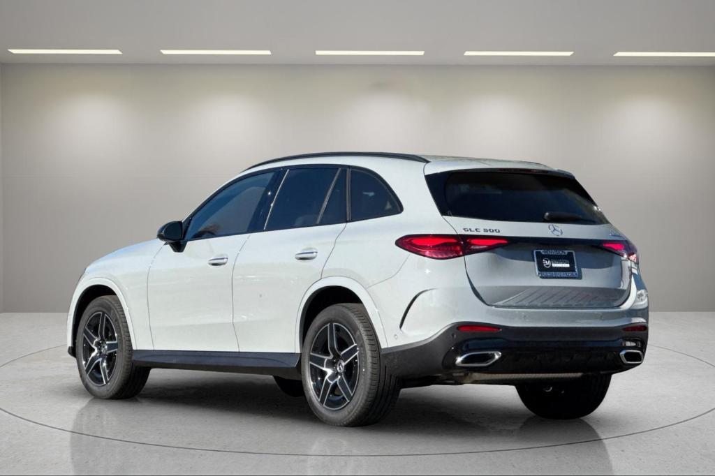 new 2026 Mercedes-Benz GLC 300 car, priced at $61,285