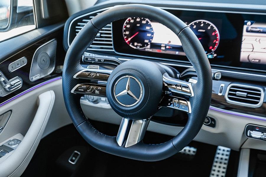 new 2026 Mercedes-Benz GLS 450 car, priced at $107,275