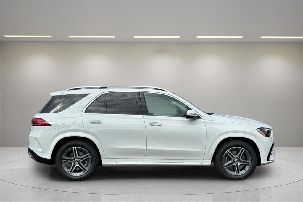 new 2026 Mercedes-Benz GLE 450 car, priced at $77,935