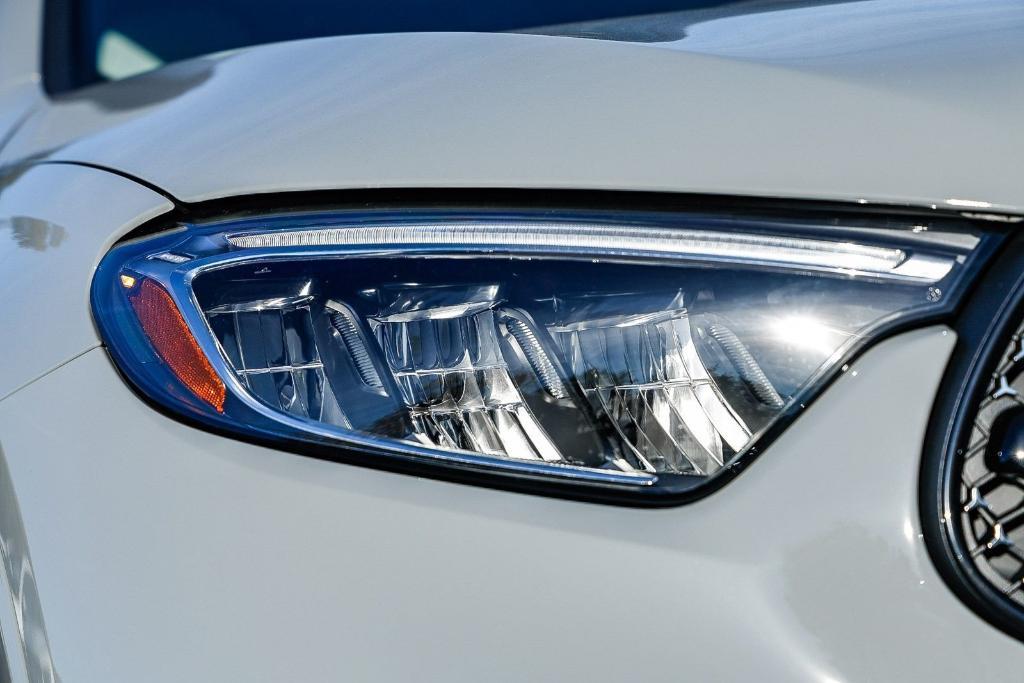 new 2026 Mercedes-Benz GLC 300 car, priced at $59,825