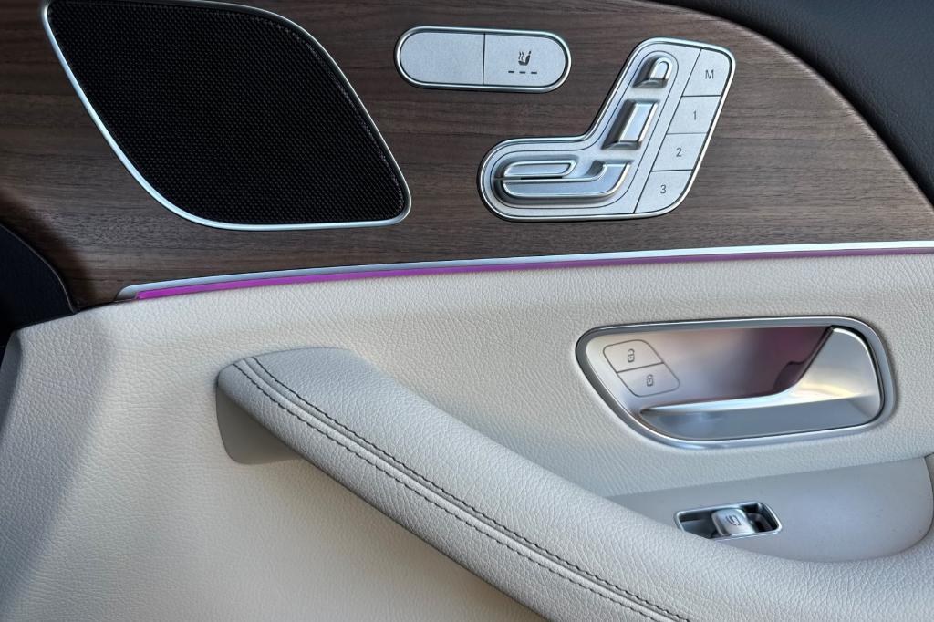 new 2026 Mercedes-Benz GLE 350 car, priced at $68,285