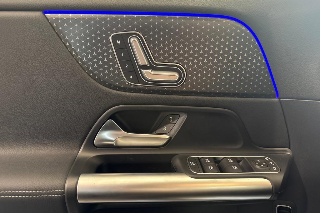 new 2025 Mercedes-Benz GLA 250 car, priced at $45,845