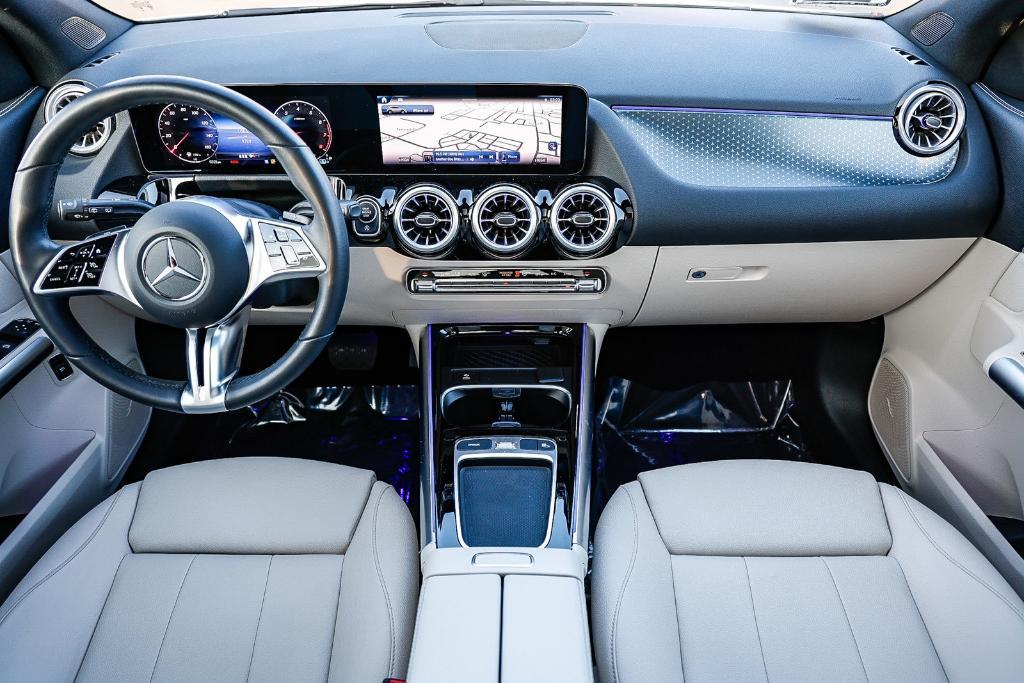 used 2025 Mercedes-Benz GLA 250 car, priced at $40,990