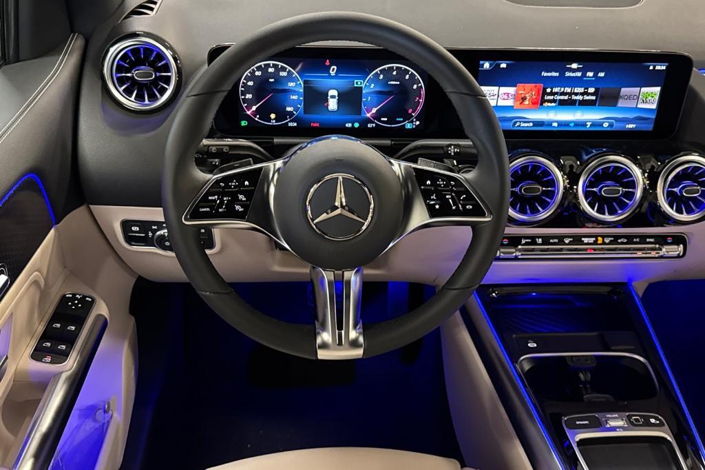 new 2025 Mercedes-Benz GLA 250 car, priced at $46,195