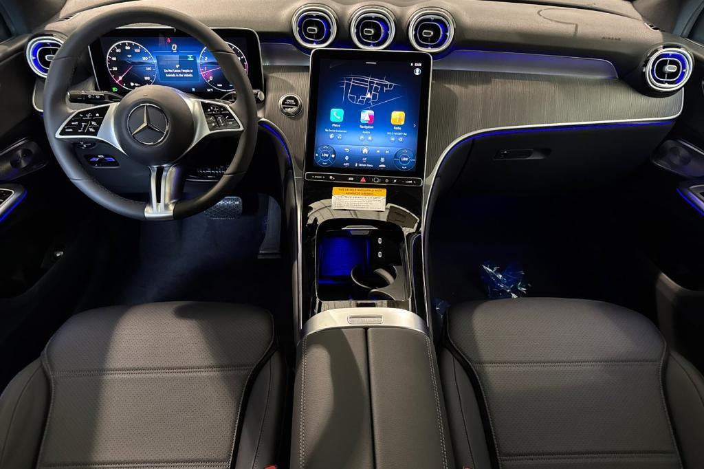 new 2025 Mercedes-Benz GLC 300 car, priced at $54,550