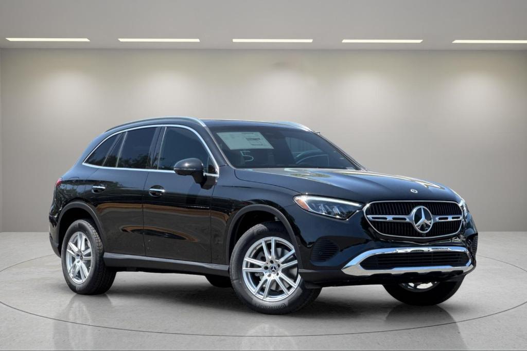 new 2025 Mercedes-Benz GLC 300 car, priced at $54,550