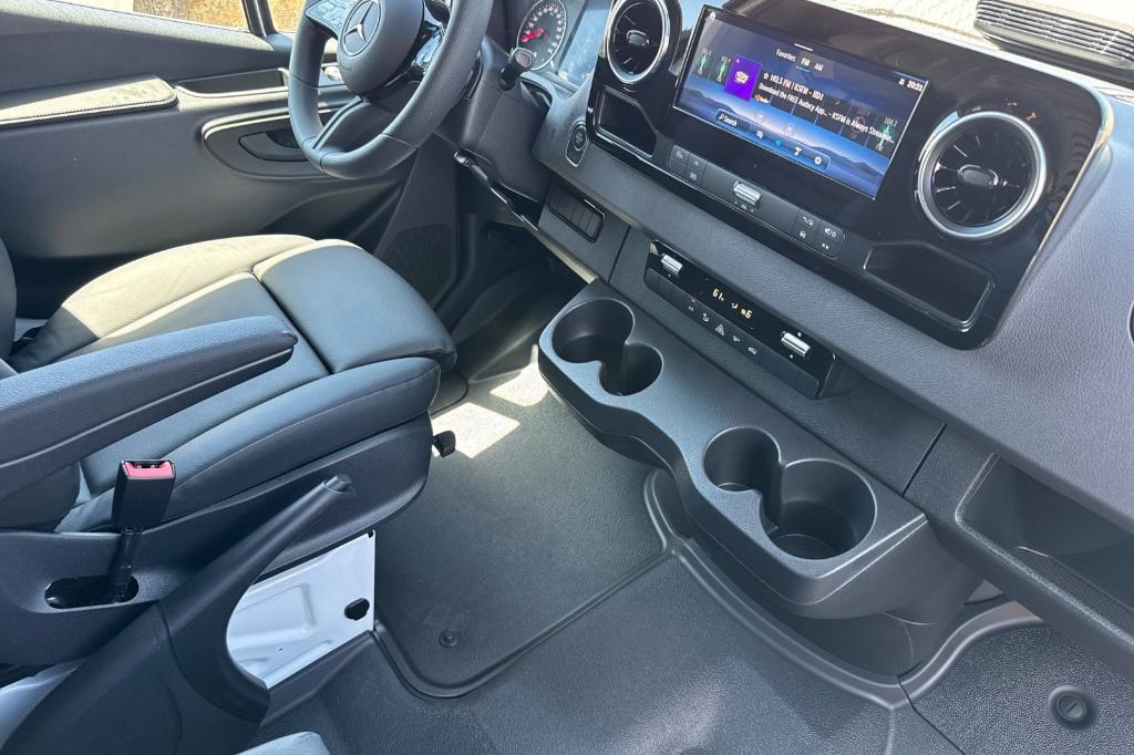 new 2025 Mercedes-Benz Sprinter 2500 car, priced at $71,175