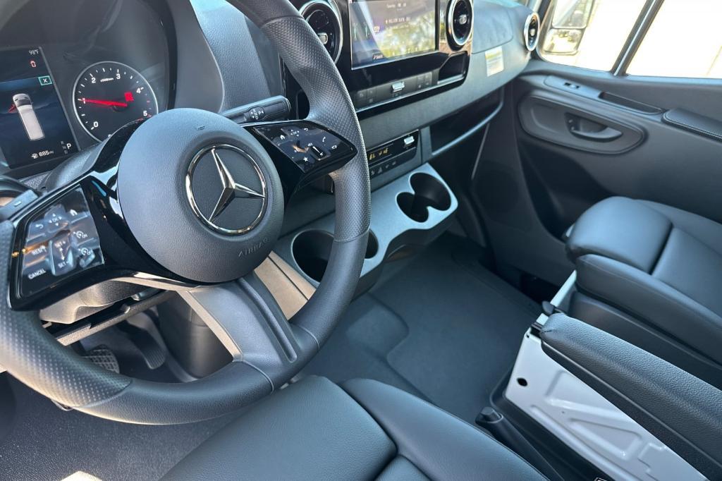 new 2025 Mercedes-Benz Sprinter 2500 car, priced at $71,175