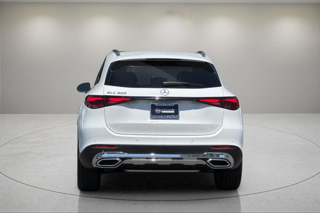 new 2025 Mercedes-Benz GLC 300 car, priced at $52,350