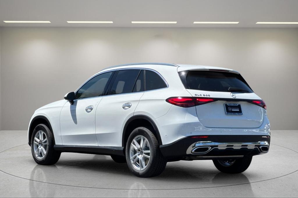 new 2025 Mercedes-Benz GLC 300 car, priced at $52,350