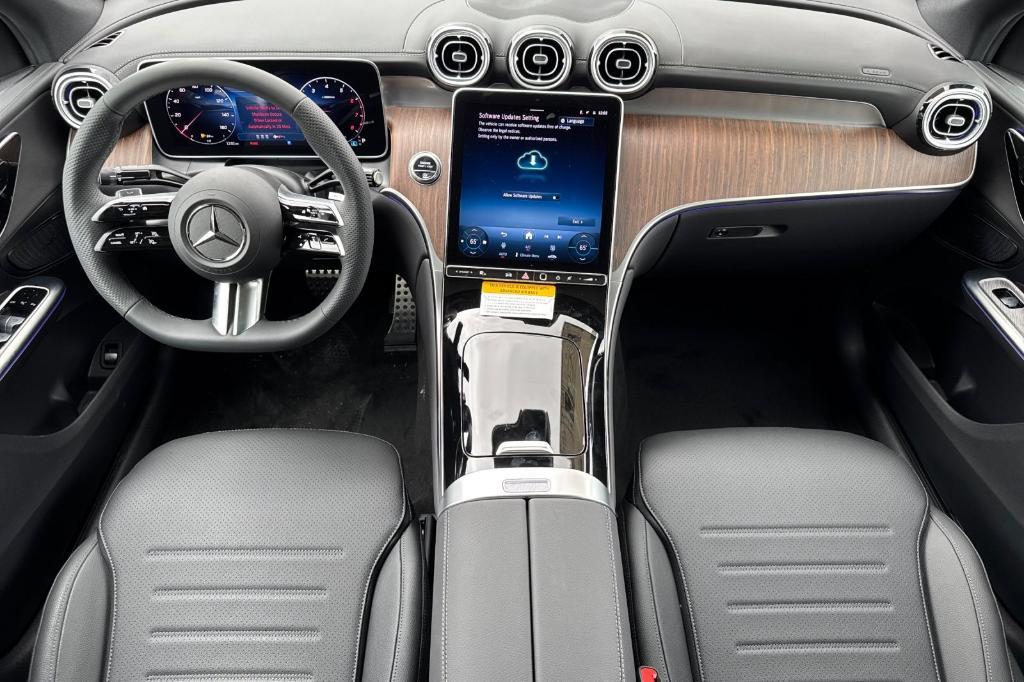 new 2025 Mercedes-Benz GLC 300 car, priced at $65,205