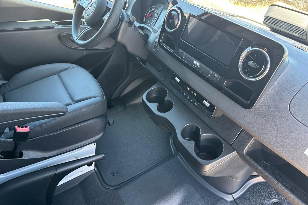 new 2025 Mercedes-Benz Sprinter 2500 car, priced at $62,188